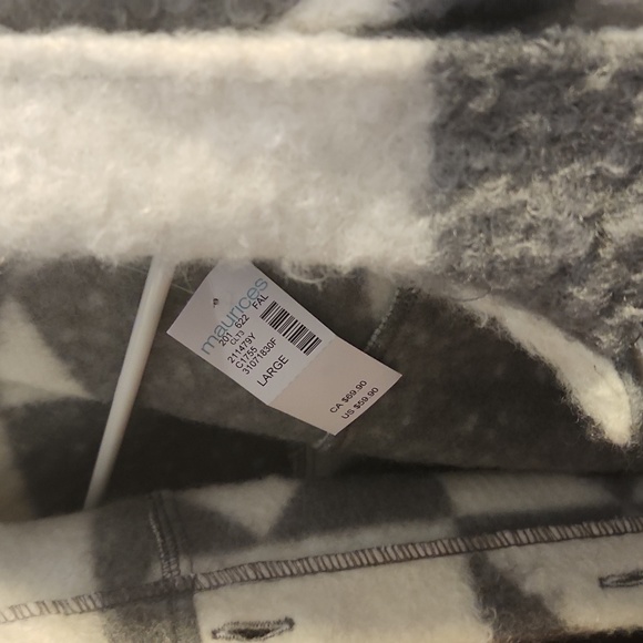 NWT  popular sold out shacket - Picture 2 of 2